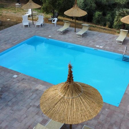 Agriturismo I Cerroni Montescudaio Bagian luar foto
