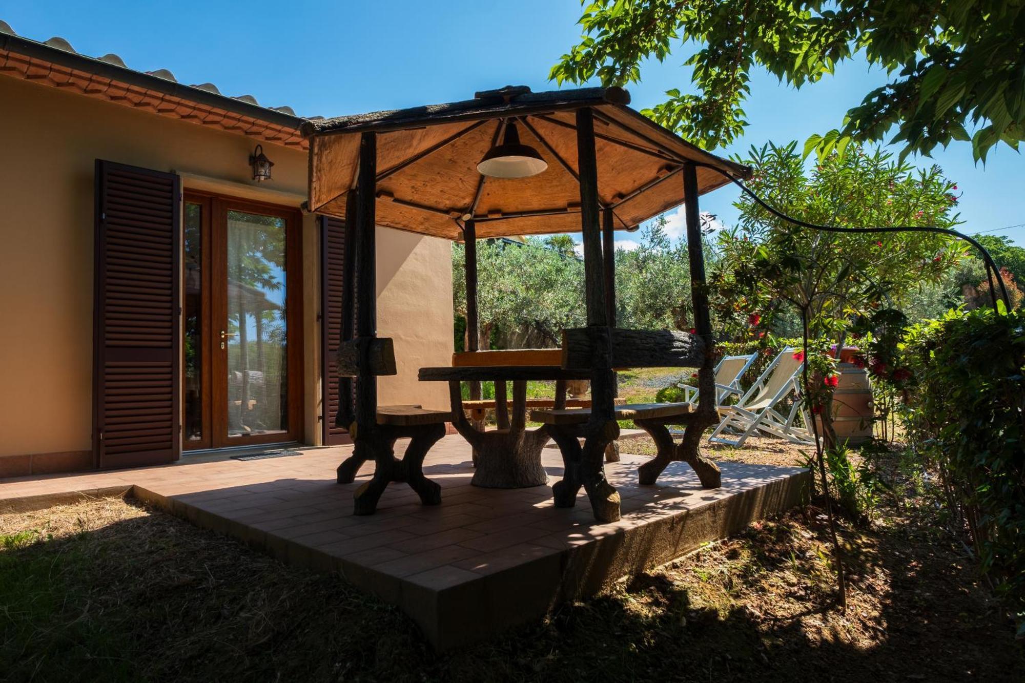 Agriturismo I Cerroni Montescudaio Bagian luar foto