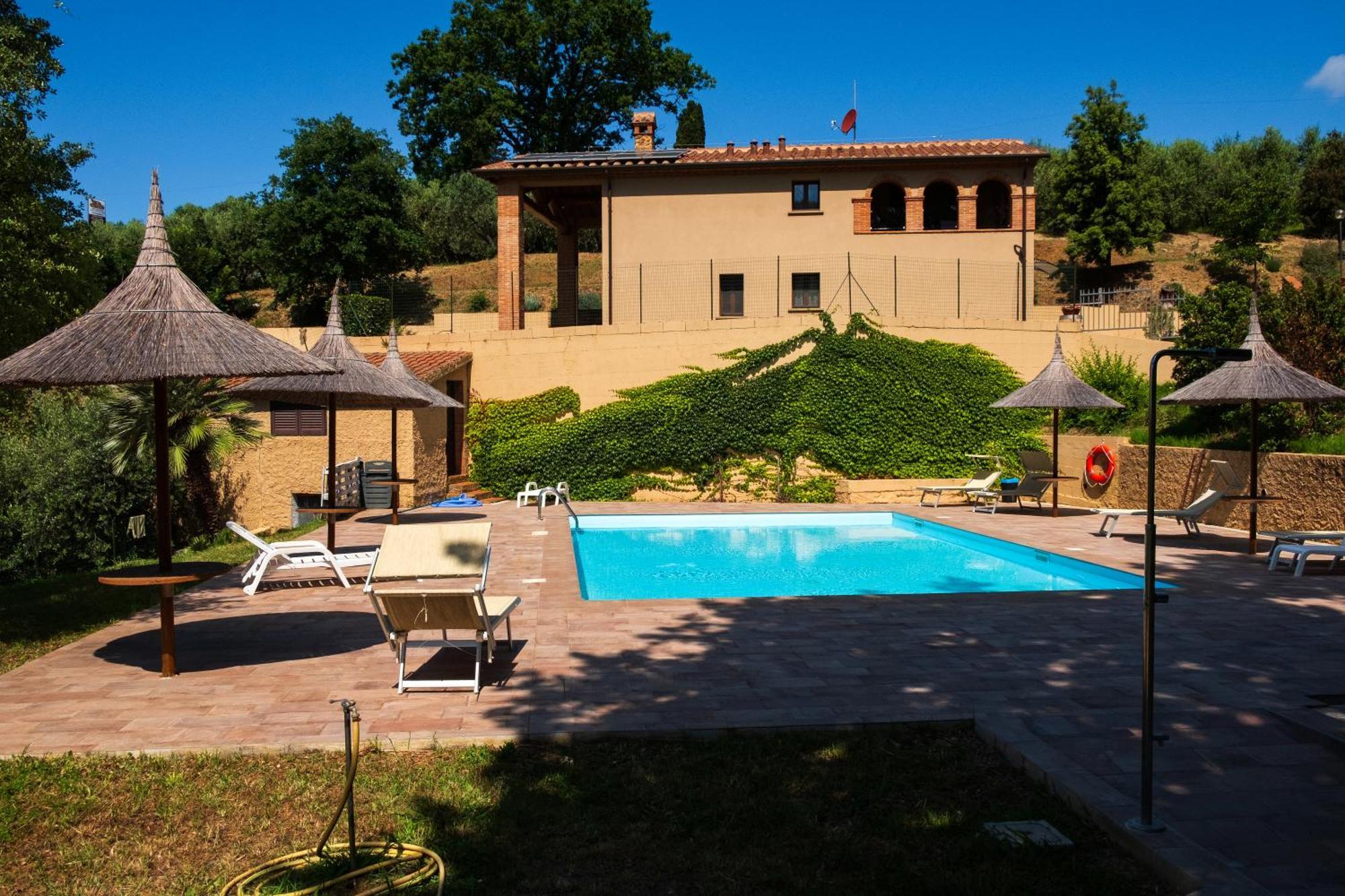 Agriturismo I Cerroni Montescudaio Bagian luar foto