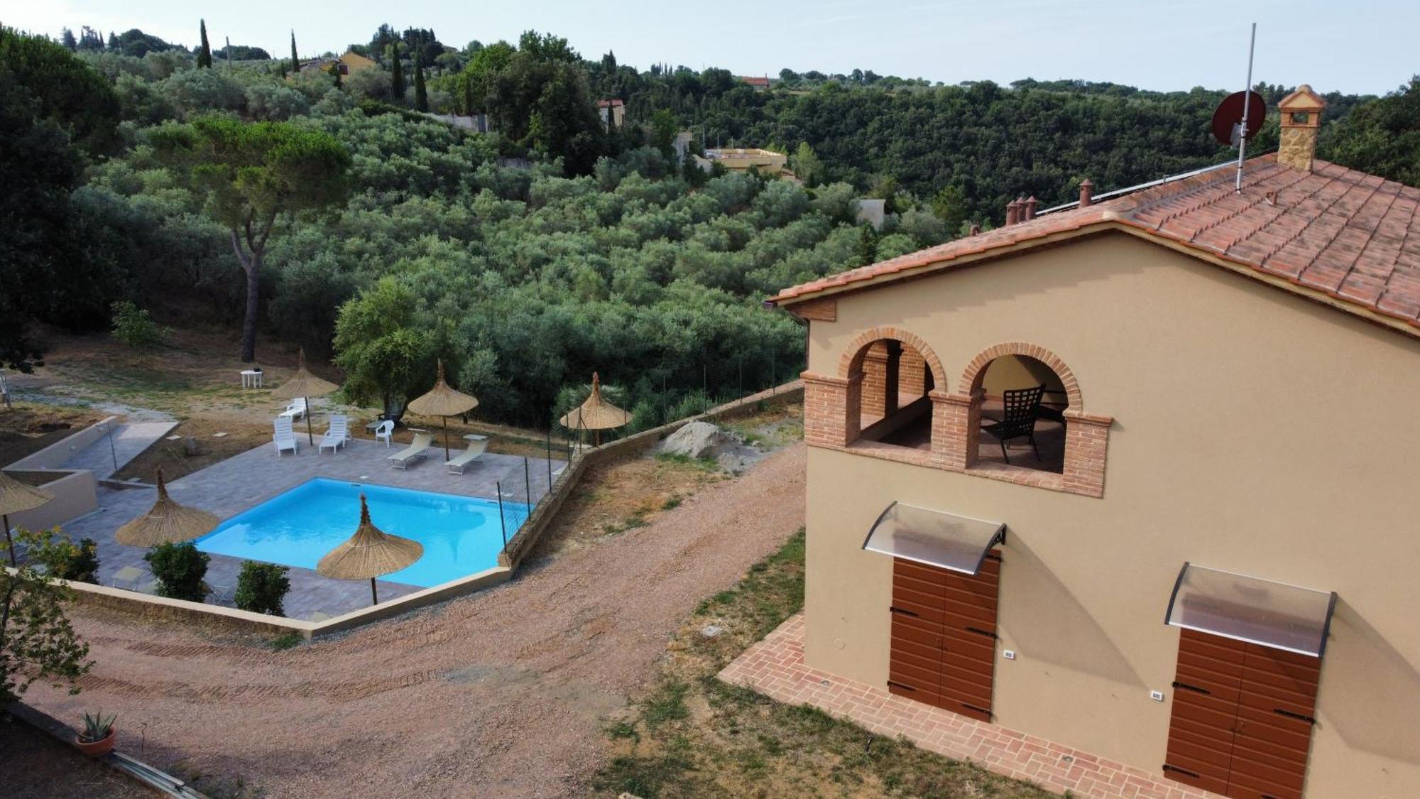 Agriturismo I Cerroni Montescudaio Bagian luar foto