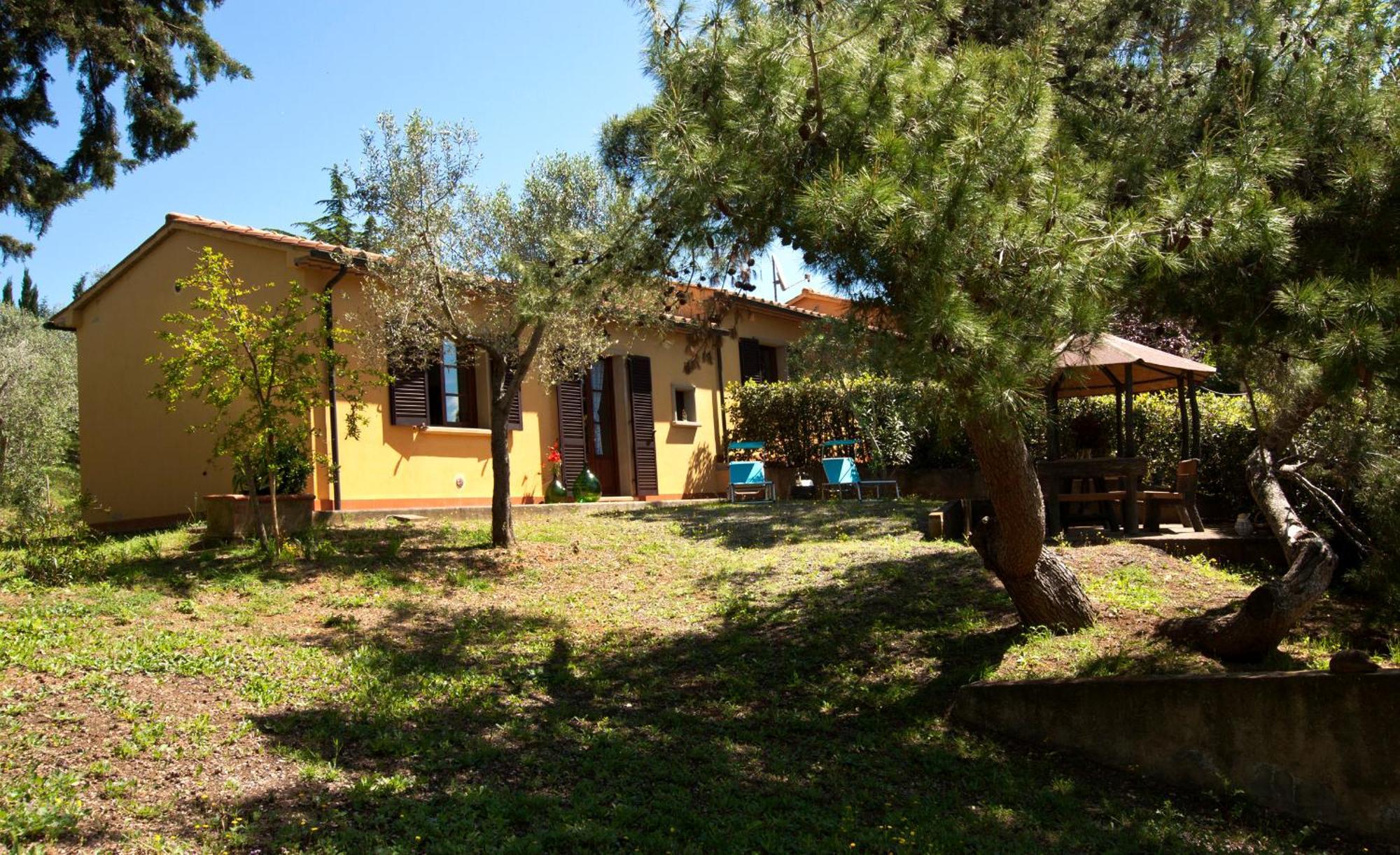 Agriturismo I Cerroni Montescudaio Bagian luar foto